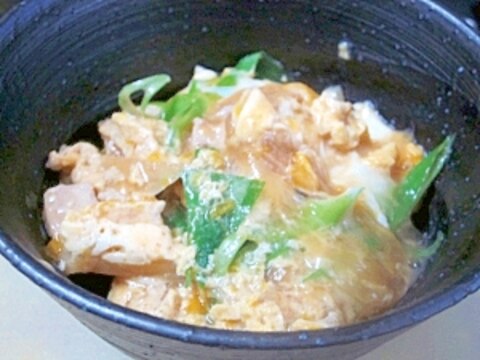 めんつゆが秘訣☆　「蕎麦屋の親子丼」